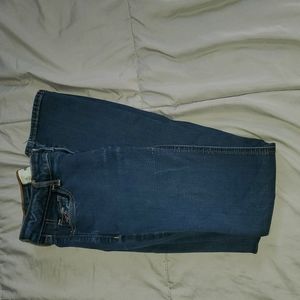 1S (25x31) Hollister Jeans.